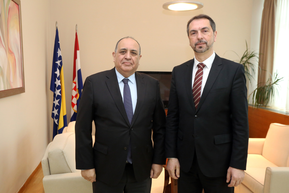 Predsjedavajući Predstavničkog doma PSBiH Marinko Čavara primio u posjetu ambasadora Republike Azerbejdžan u BiH